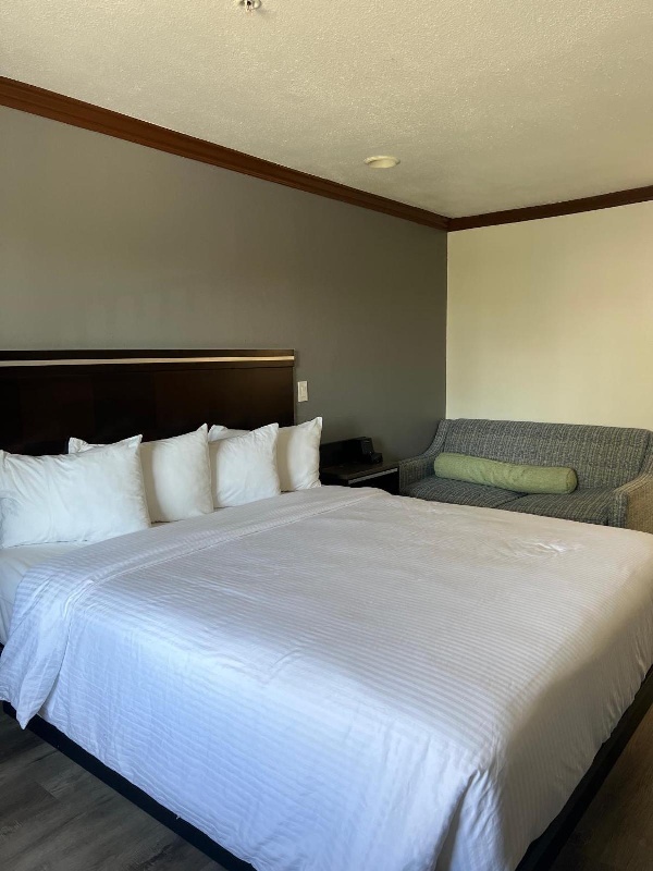 Starlight Inn Huntington Beach image 2